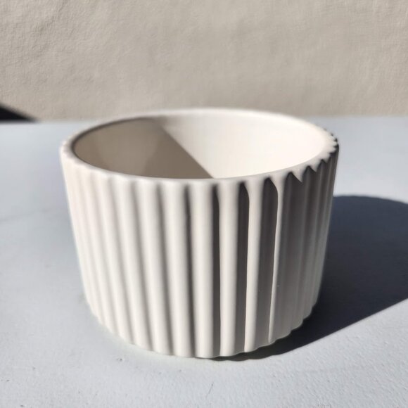 New White Ribbed Bowl Matte Ceramic Pottery Dining Salt Bowl Bathroom Accessory - Picture 8 of 14